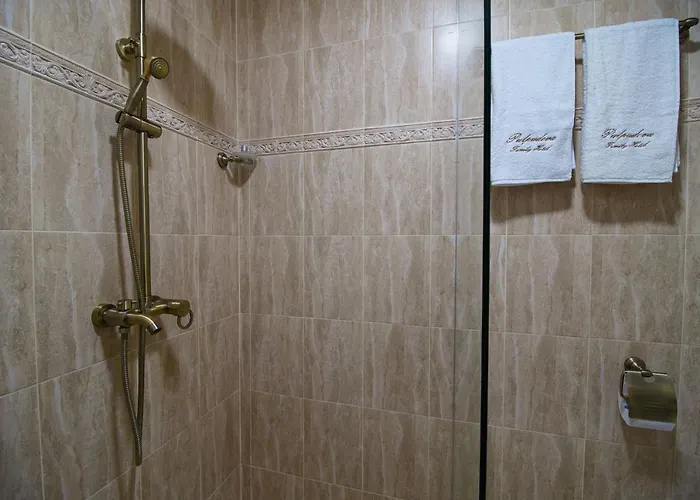 Pulpudeva Family Hotel