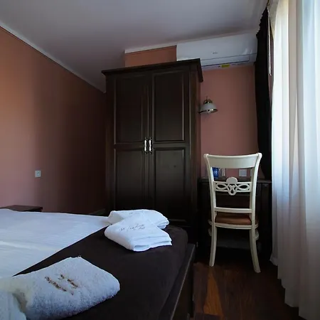 Pulpudeva Family 酒店 3*