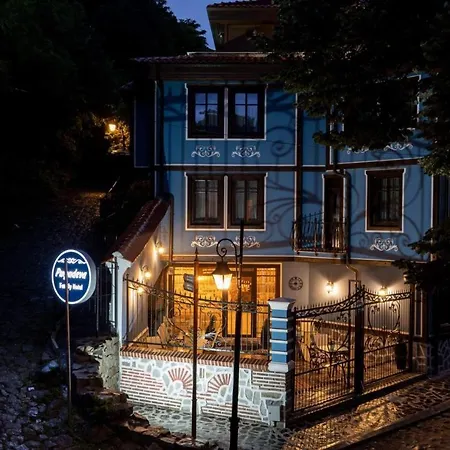 Pulpudeva Family Hotel
